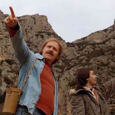 Andreas Bellis location scouting.